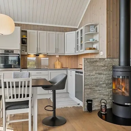 Semesterbostad Modern Family With In Out, Location In